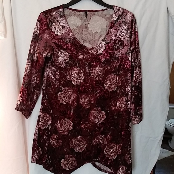 Soft rose top - Picture 1 of 1